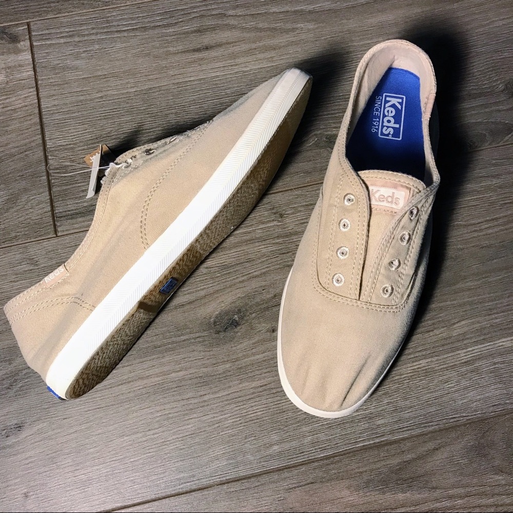 NWT Keds Chillax Slip On Worn In Look Sneakers